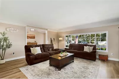 2210 Richmond Street, Santa Ana, CA 92705 - Photo 9
