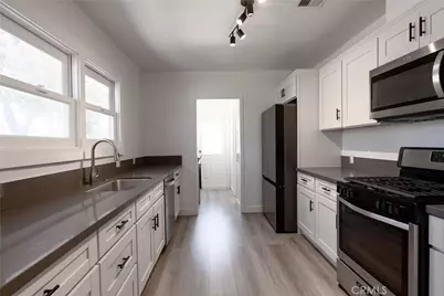 1104 W Palm Avenue, Orange, CA 92868 - Photo 13