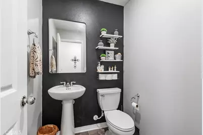 32225 Rambling Court, Winchester, CA 92596 - Photo 11