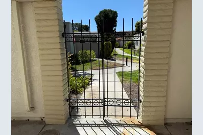 2371 Via Mariposa #D, Laguna Woods, CA 92637 - Photo 7