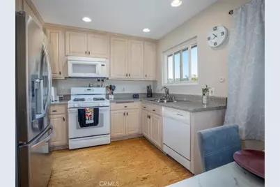 660 S Glassell #12, Orange, CA 92866 - Photo 3