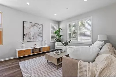 71 Emerald Clover, Irvine, CA 92620 - Photo 5