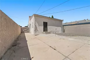 1264 S Arizona Ave, Los Angeles, CA 90022 - Photo 25