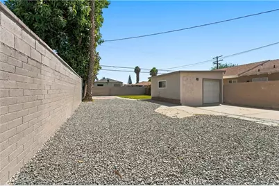 1264 S Arizona Avenue, Los Angeles, CA 90022 - Photo 21