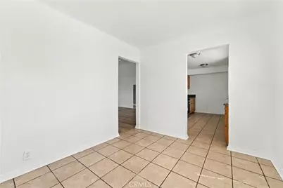 1264 S Arizona Avenue, Los Angeles, CA 90022 - Photo 9