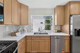 43 Oxbow Creek, Laguna Hills, CA 92653 - Photo 21