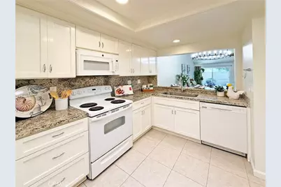 19886 Waterview Lane, Huntington Beach, CA 92648 - Photo 9