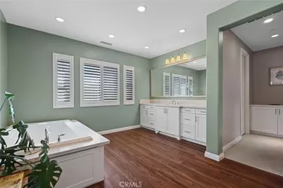 220 Barnes, Tustin, CA 92782 - Photo 13