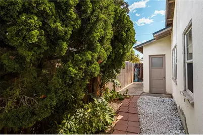 2211 Meyer, Costa Mesa, CA 92627 - Photo 23