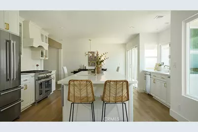 361 S Yorkshire, Anaheim, CA 92808 - Photo 7