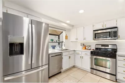 22 Rocky Creek Lane, Laguna Hills, CA 92653 - Photo 9