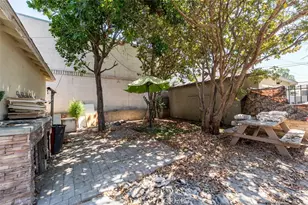 2101 S Sycamore, Santa Ana, CA 92707 - Photo 23