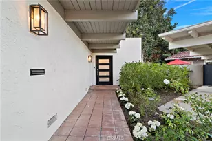 526 Vista Grande, Newport Beach, CA 92660 - Photo 27