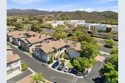 94 Via Contento, Rancho Santa Margarita, CA 92688 - Photo 7
