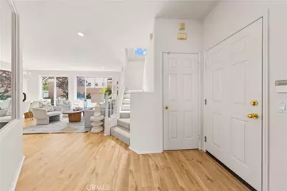 22 Santa Cruz Aisle, Irvine, CA 92606 - Photo 3