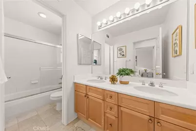 22 Santa Cruz Aisle, Irvine, CA 92606 - Photo 31