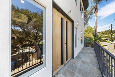 2927 Park Center, Los Angeles, CA 90068 - Photo 7