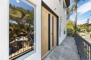 2927 Park Center, Los Angeles, CA 90068 - Photo 7
