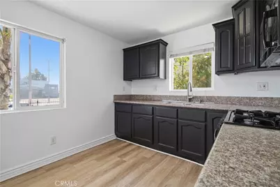 1353 W 60th, Los Angeles, CA 90044 - Photo 11