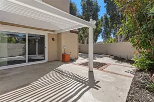 142 Stanford Ct, Irvine, CA 92612 - Photo 29