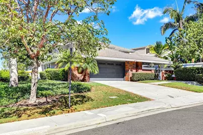 1 Saint Tropez, Newport Beach, CA 92660 - Photo 3