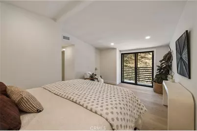 1643 San Ysidro Drive, Beverly Hills, CA 90210 - Photo 35