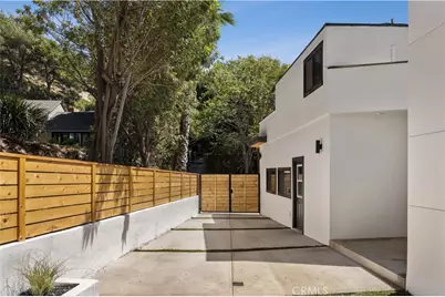 1643 San Ysidro Drive, Beverly Hills, CA 90210 - Photo 45