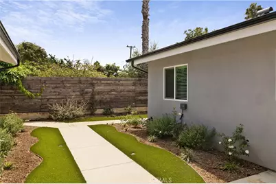 2049 Monrovia, Costa Mesa, CA 92627 - Photo 25