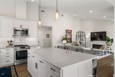 2049 Monrovia, Costa Mesa, CA 92627 - Photo 11