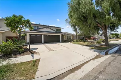 16401 Mercier Ln, Huntington Beach, CA 92647 - Photo 3