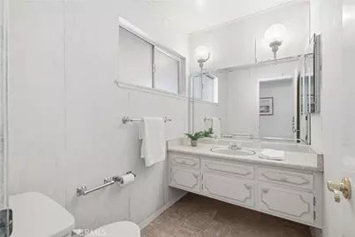 17372 Mira Loma Circle, Huntington Beach, CA 92647 - Photo 25
