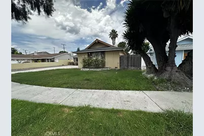 5751 Castle Drive, Huntington Beach, CA 92649 - Photo 11