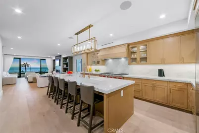 816 Pacific Coast Highway, Huntington Beach, CA 92648 - Photo 11