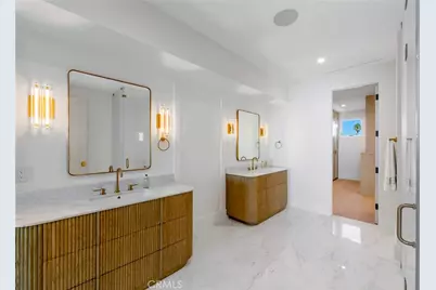 816 Pacific Coast Highway, Huntington Beach, CA 92648 - Photo 21