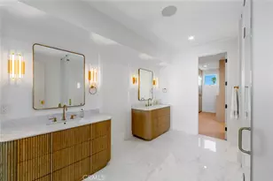 816 Pacific Coast Hwy, Huntington Beach, CA 92648 - Photo 21