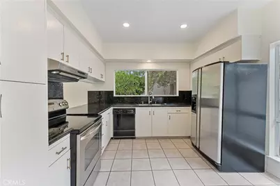 20 Norton St, Irvine, CA 92612 - Photo 23
