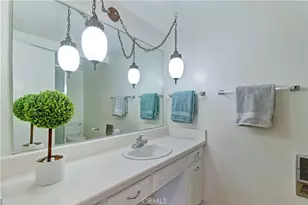 8 Via Castilla, Laguna Woods, CA 92637 - Photo 23