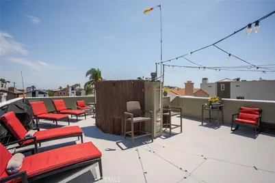 711 Huntington, Huntington Beach, CA 92648 - Photo 39