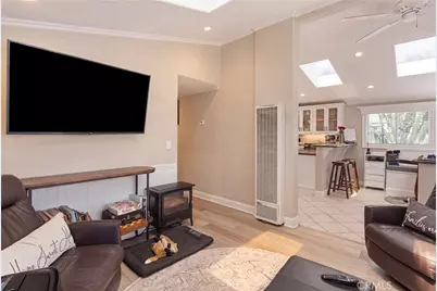 711 Huntington, Huntington Beach, CA 92648 - Photo 7