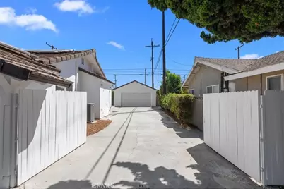 12042 Davenport, Los Alamitos, CA 90720 - Photo 33