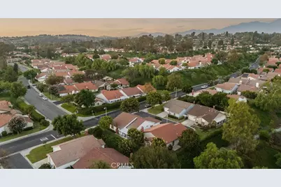 27792 Via Granados, Mission Viejo, CA 92692 - Photo 33