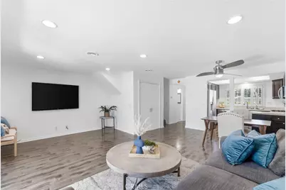 20244 Magnolia Street, Huntington Beach, CA 92646 - Photo 7