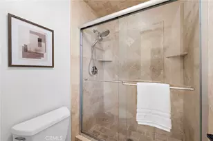 21902 Summerwind Ln, Huntington Beach, CA 92646 - Photo 17