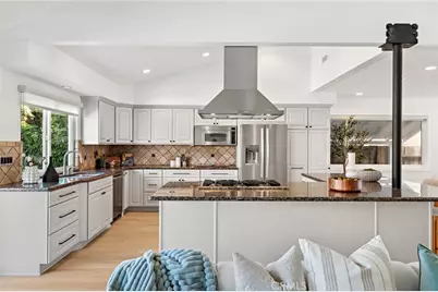 21902 Summerwind Lane, Huntington Beach, CA 92646 - Photo 5
