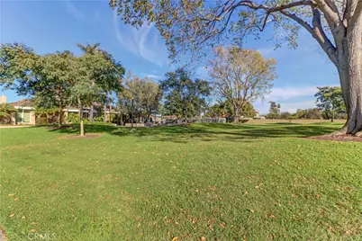 8884 Thames River, Fountain Valley, CA 92708 - Photo 41