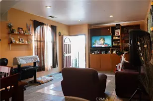 649 S Vancouver Ave, Los Angeles, CA 90022 - Photo 15