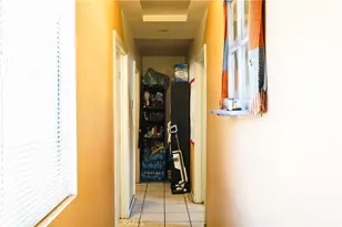 649 S Vancouver Ave, Los Angeles, CA 90022 - Photo 29
