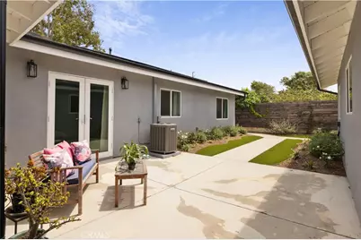 2049 Monrovia, Costa Mesa, CA 92627 - Photo 25