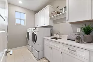 136 Drama, Irvine, CA 92618 - Photo 39