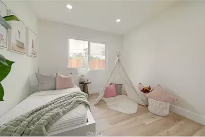 2113 S Forest, Santa Ana, CA 92704 - Photo 35